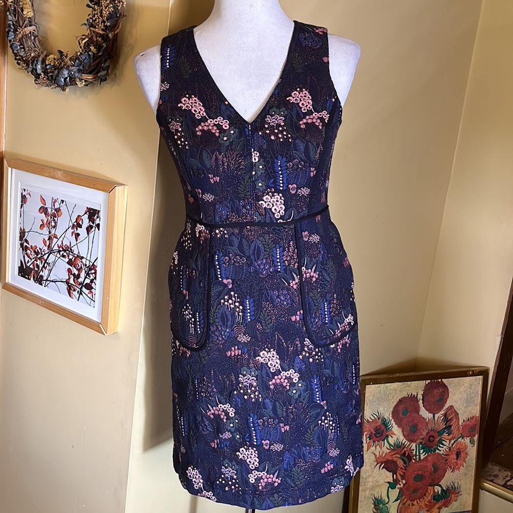 ANN TAYLOR Size 2P Floral Damask Fabric Sleeveless Quality Party Career Elegant